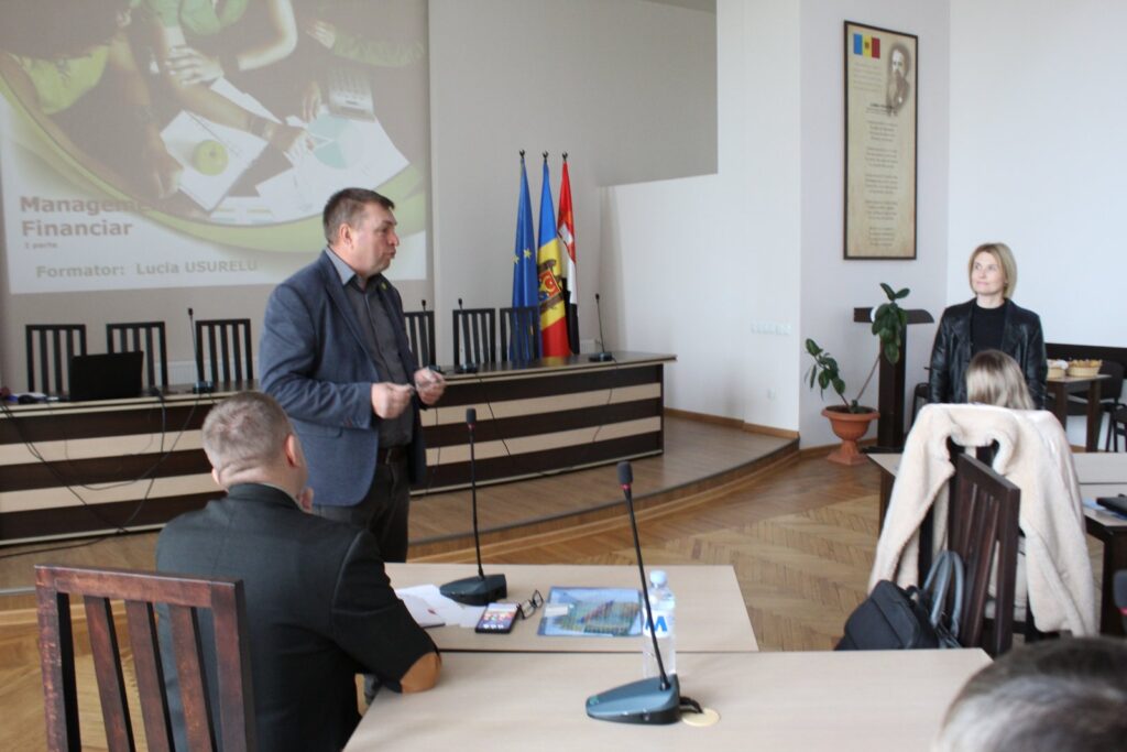30 de agricultori din Căușeni, mai competitivi și pregătiți financiar! 3 471065099 122127869258564674 4543982674878160297 n