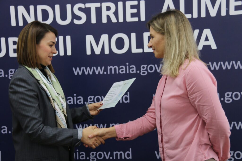 Finalizarea cu succes a programului de formare 9 473586265 122133955484564674 5647822118121139029 n