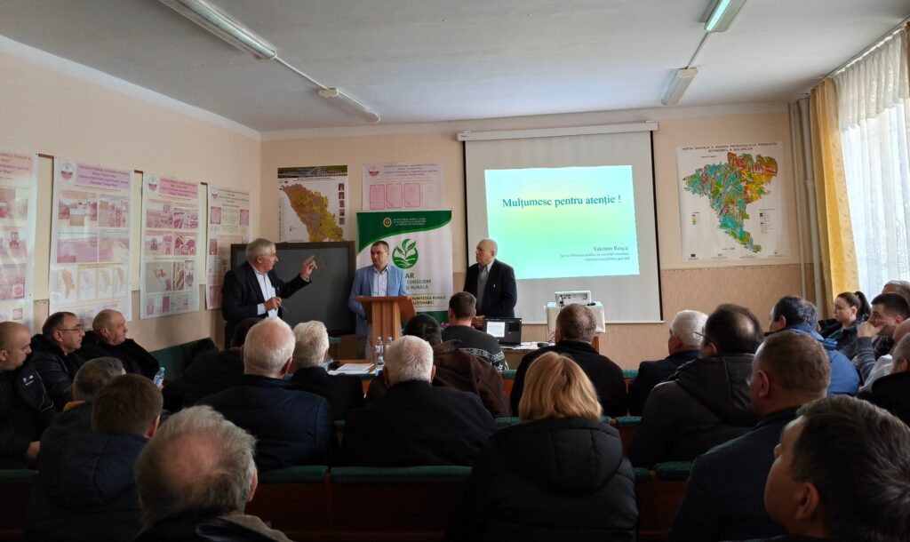 Fermieri, specialiști și reprezentanți ai autorităților publice s-au întâlnit la Chișinău pentru a discuta despre viitorul pisciculturii în cadrul seminarului „Piscicultura în Republica Moldova: perspective de dezvoltare” 7 474051346 122134354460564674 6146883733170504979 n