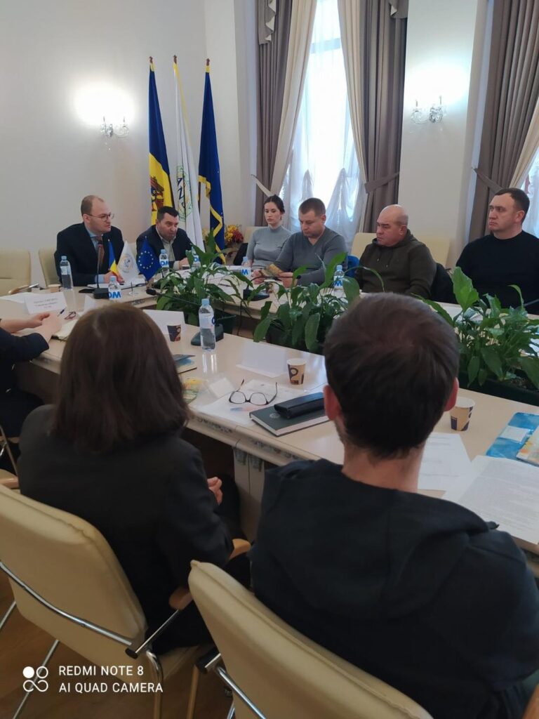 Ieri, la Chișinău a fost organizat un seminar dedicat producătorilor agricoli, având ca temă „Producerea materialului săditor horticol devirozat conform cerințelor UE”. 1 474058804 122133544628564674 4220956497036705976 n